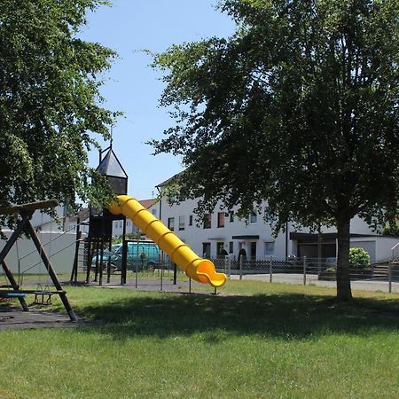 Gemuetliches & Schoenes Apartment Ichenhausen Εξωτερικό φωτογραφία