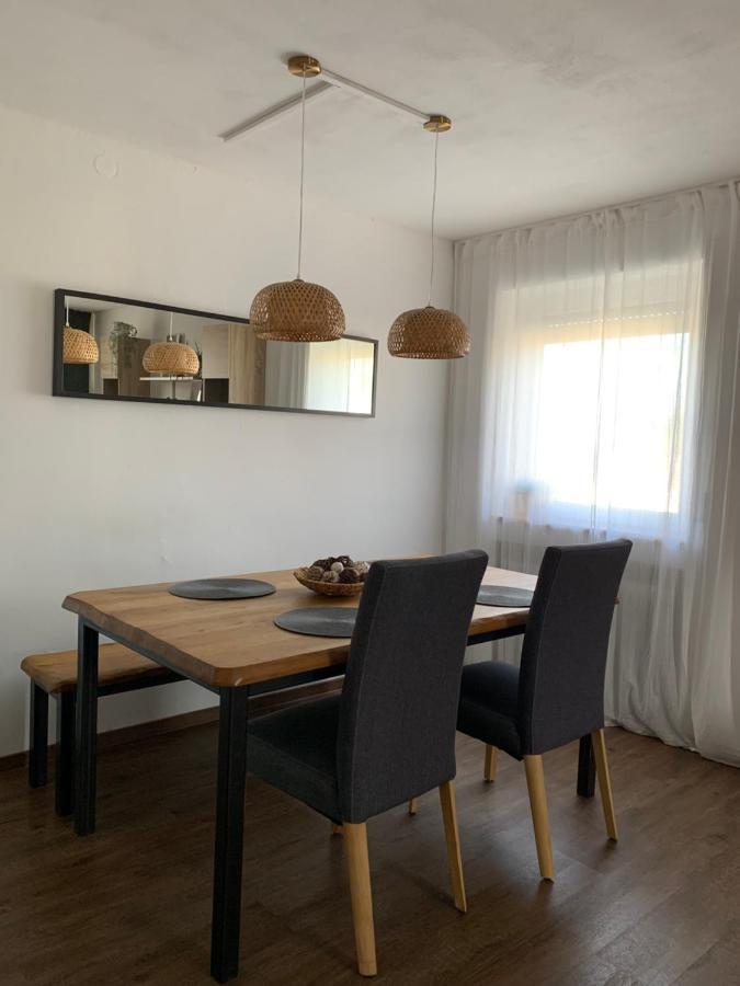 Gemuetliches & Schoenes Apartment Ichenhausen Εξωτερικό φωτογραφία