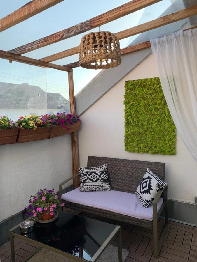 Gemuetliches & Schoenes Apartment Ichenhausen Εξωτερικό φωτογραφία